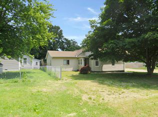 460 N Finis St, Virden, IL