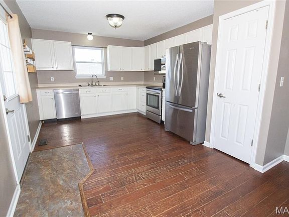 5th image of 126 Hickory Valley Rd