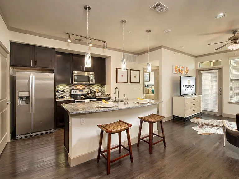 Plantation Park Apartments — Photo 2
