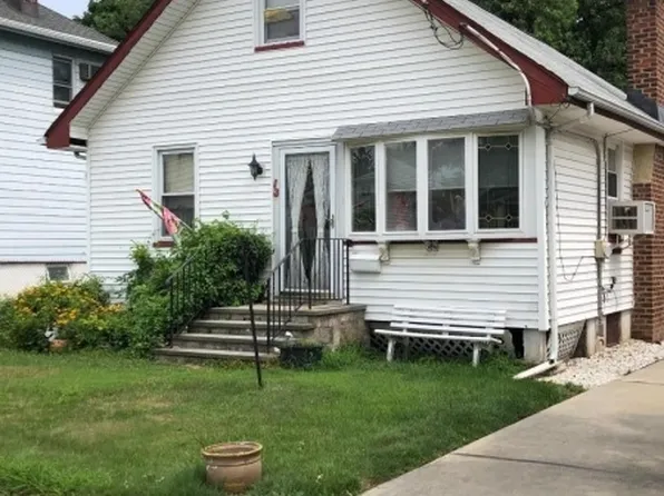 13 Wickers St, Clifton City, NJ 07014