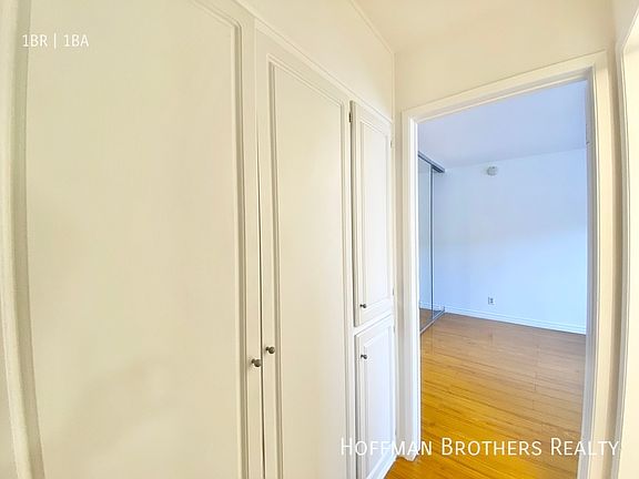 4th image of 1541 N Formosa Ave #2A