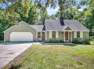 109 Tripp Rd, Woodstock, CT 06281