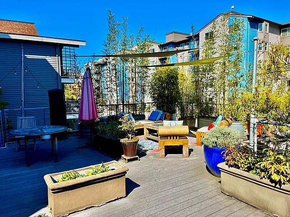 2nd image of 1609 Summit Ave APT 202