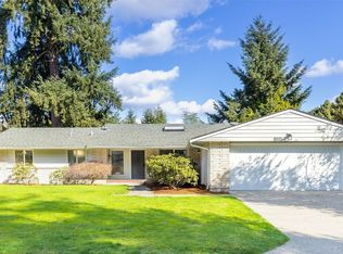 810 170th Pl NE, Bellevue, WA