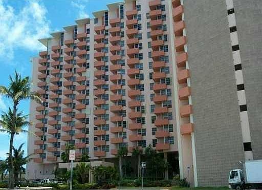 2nd image of 2899 Collins Ave #17