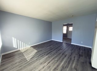 6712 Woodward Ave APT B, Bell, CA 90201