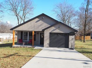 126 S Main St, Gerald, MO 63037