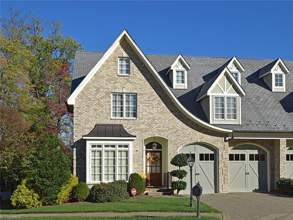 1st image of 8 Granville Oaks Ct