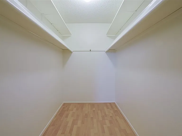 2270 Sandia Dr — Photo 17