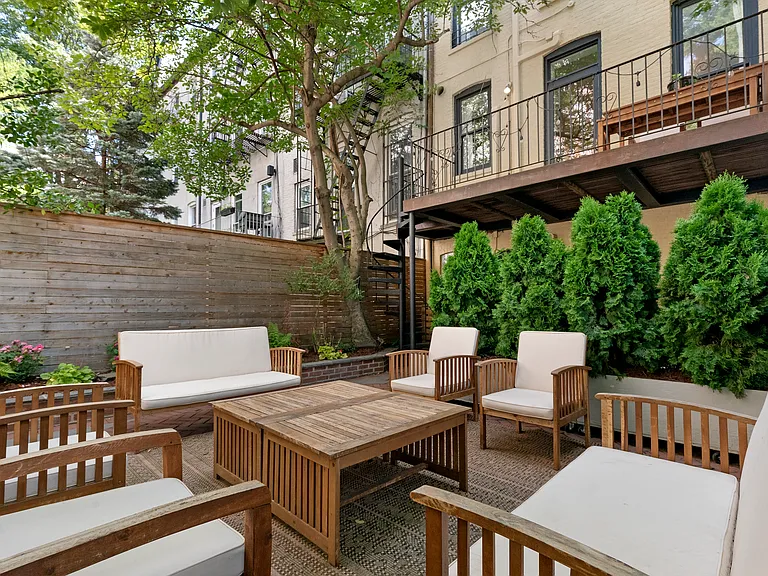 278 Clinton St #2 — Photo 3