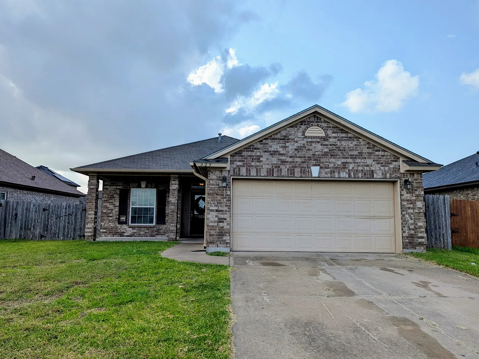 4 bed, 1509 sqft, $1,895 — Photo 2