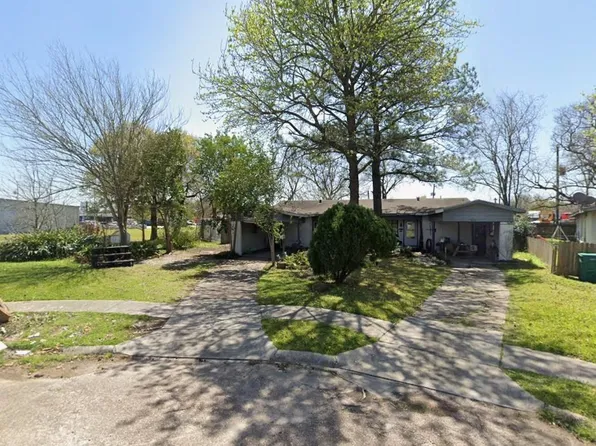 906 Anthony Ct, Pasadena, TX 77506