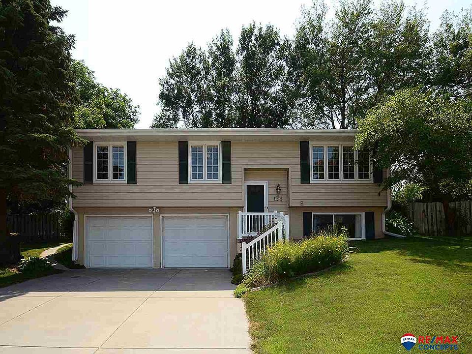 1st image of 5421 Rosebriar Ct