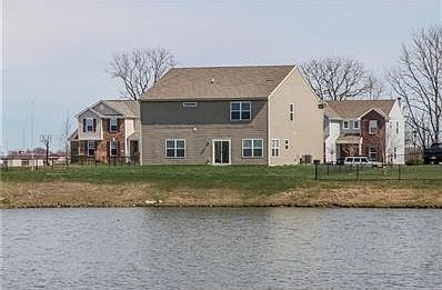 Beautiful view of back of home