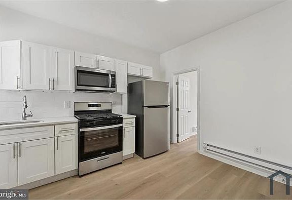 5th image of 1626 N 17th St #301