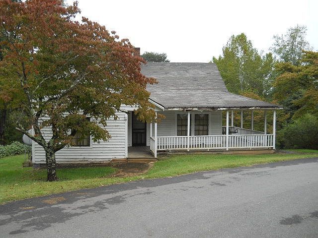 1st image of 122 Garver St