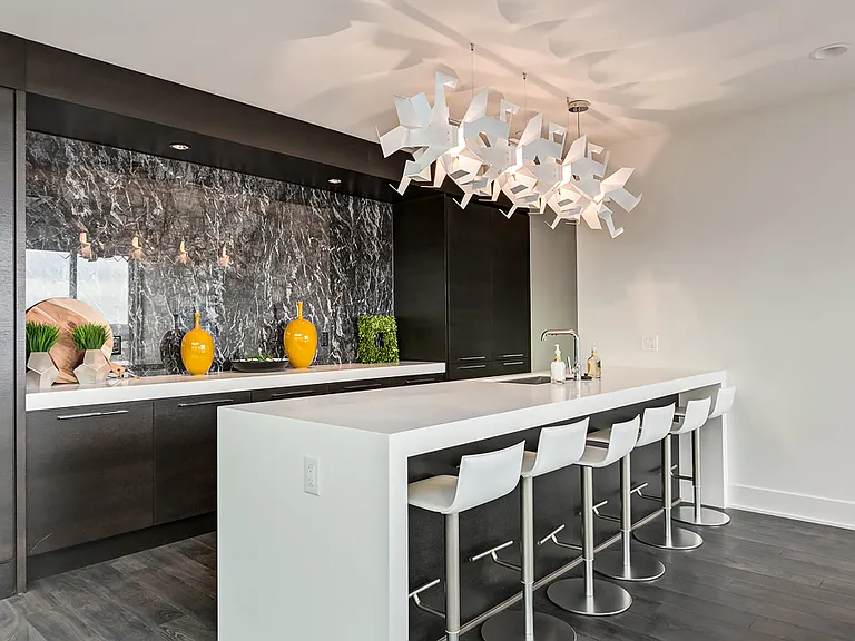 901 10th Ave SW #1707 — Photo 25