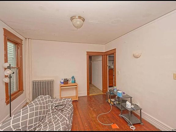 5th image of 147 Western Ave #1