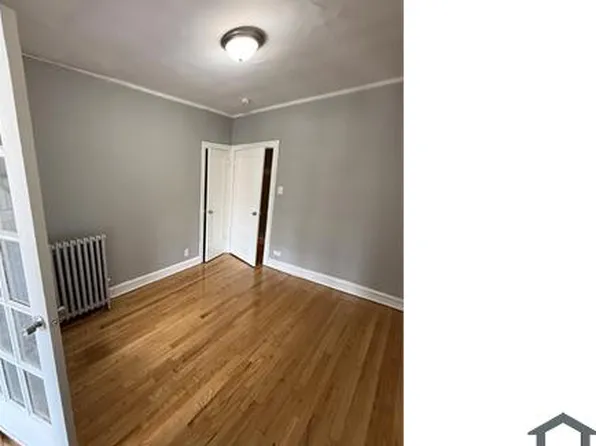 8240 S Vernon Ave, Chicago, IL 60619