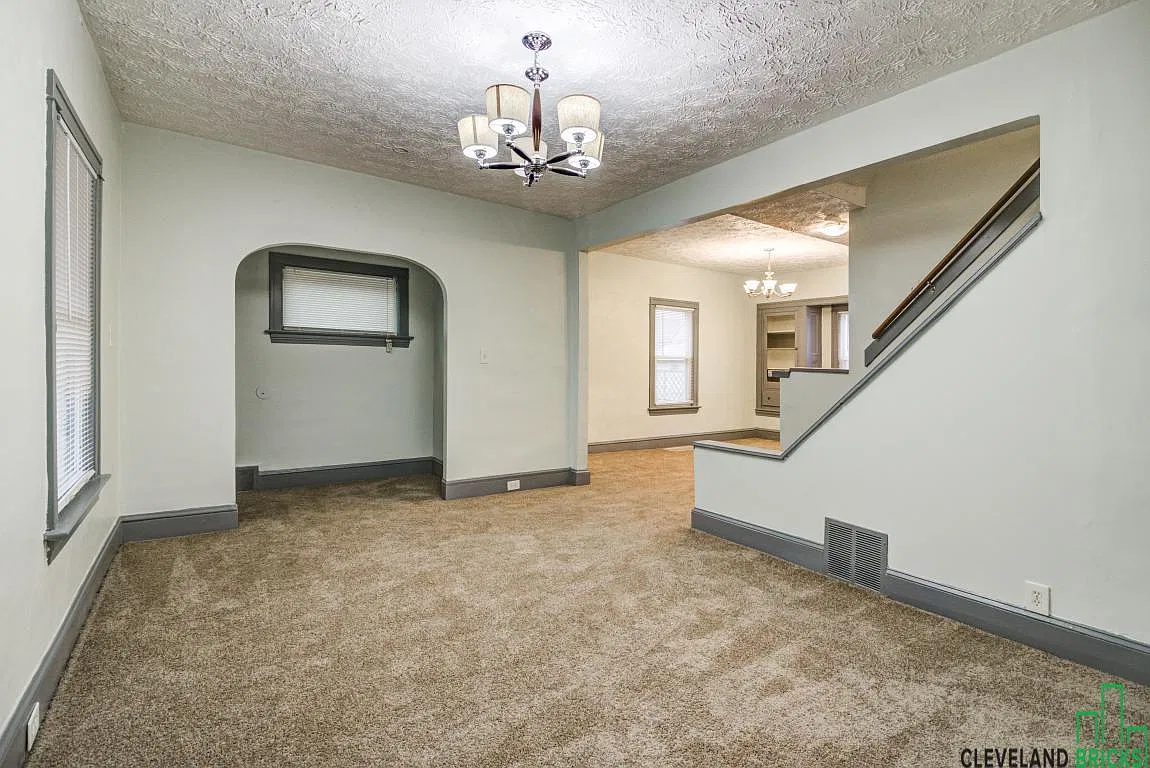 2 bed, 1.5 bath, 1190 sqft, $1,500 — Photo 3