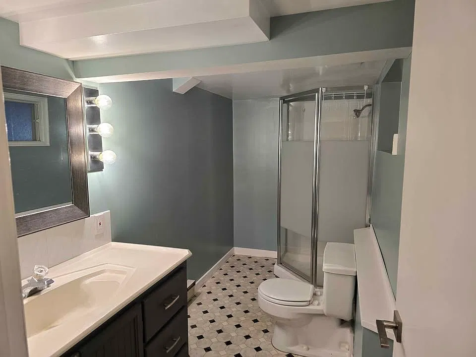 2 bed, $2,000 — Photo 4