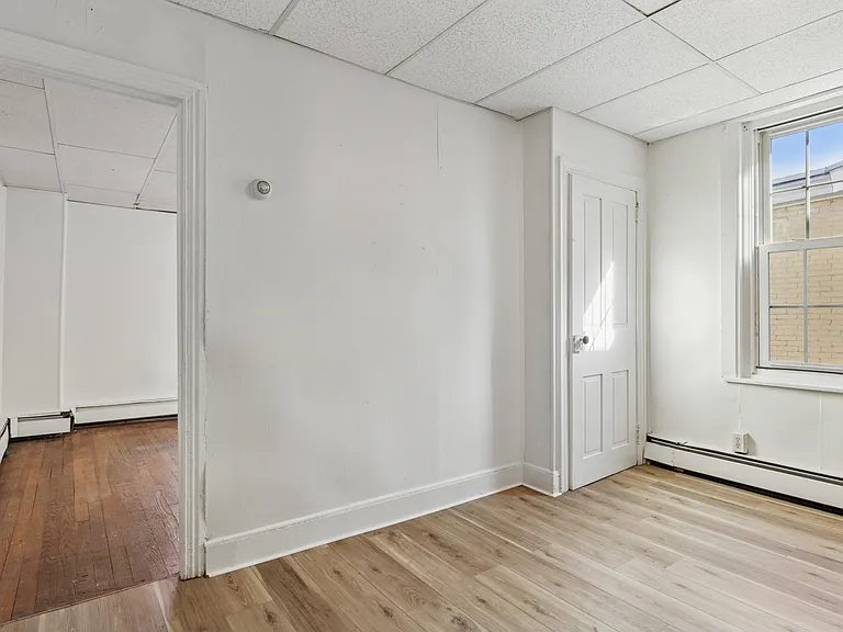 113 King St — Photo 14