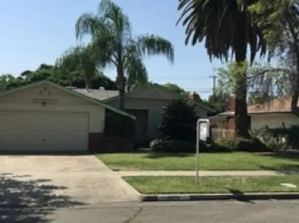 2526 E Hampton Way, Fresno, CA 93726
