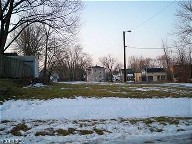 1st image of 1647 Tuscarawas St E