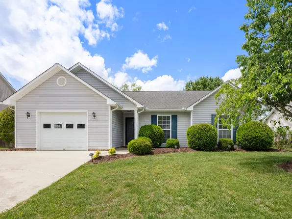 198 Misty Valley Rd, Fletcher, NC 28732