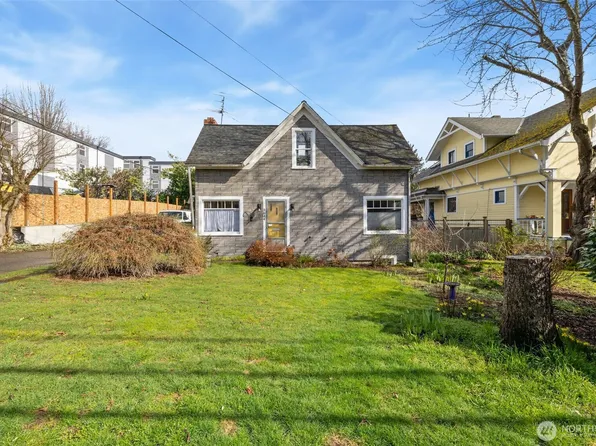 3644 Greenwood Avenue N, Seattle, WA 98103