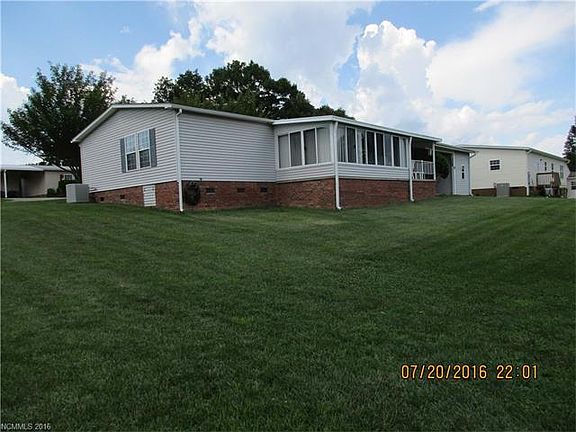 3rd image of 10 N Howard Ln
