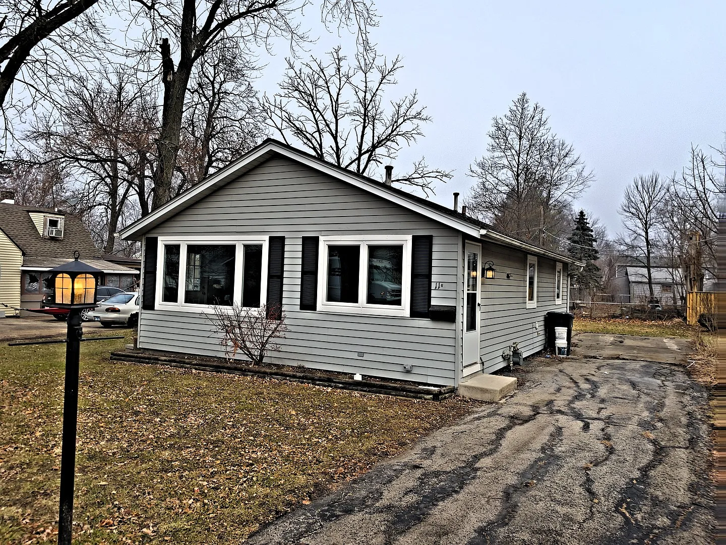 116 E Pineview Dr photo 1