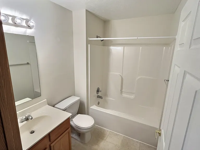 311-357 Gail Ave NE — Photo 7