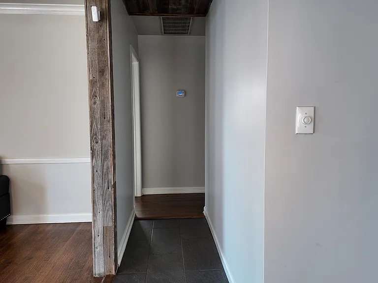 1251 E 31st Ct — Photo 20