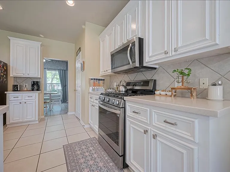26315 Bending Pines Ln — Photo 16