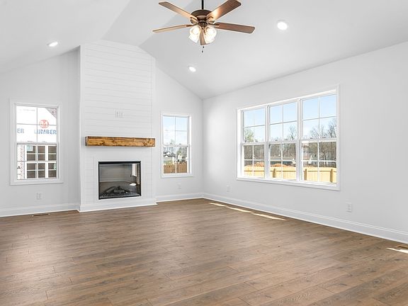 4th image of 1220 Elizabeth Ln Lot 124