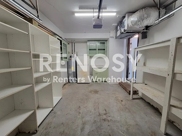 914 Wildwood Square Ct — Photo 31