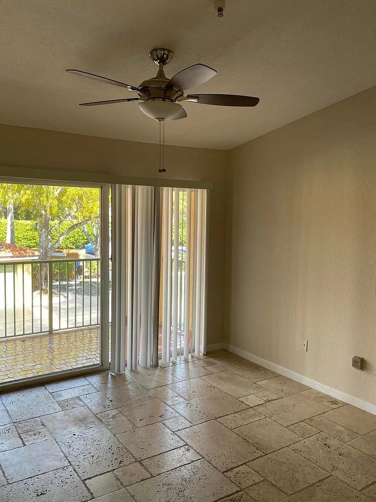 2 bed, 1.0 bath, $2,225 — Photo 3
