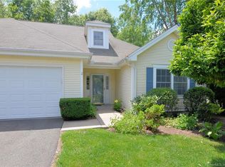 2 Henley Way, West Hartford, CT 06117