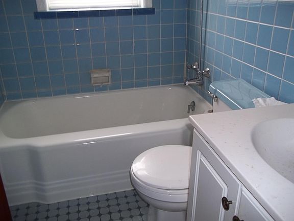 5th image of 6218 Emma Ave #1A