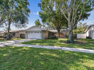 8104 Candlewoode Dr, Largo, FL 33773