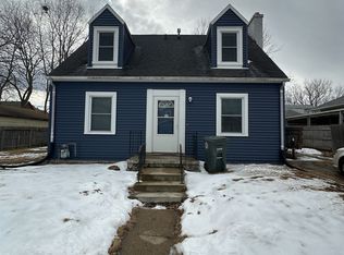 1445 W 2nd St, Waterloo, IA 50701