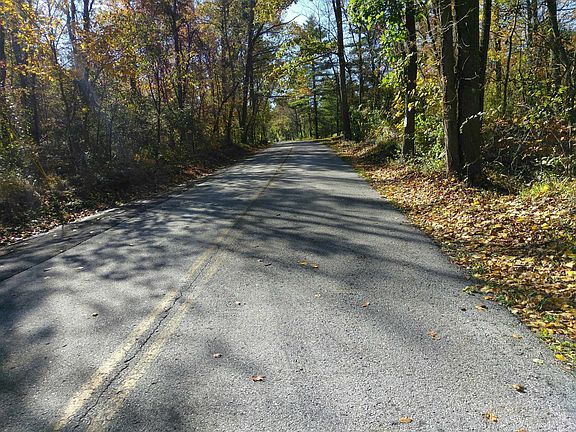 5th image of 312 Meadow Trl