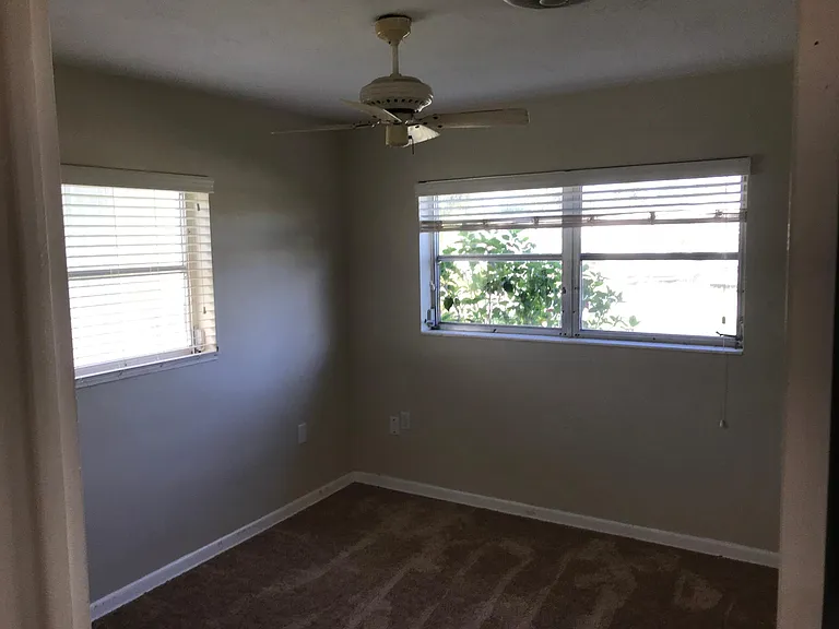 140 Bomarc Ln — Photo 17