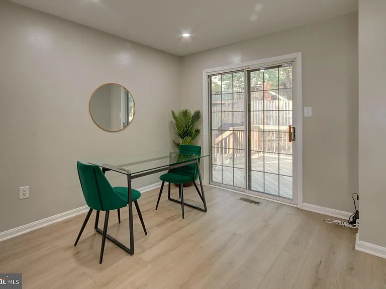 2813 31st Ave — Photo 9