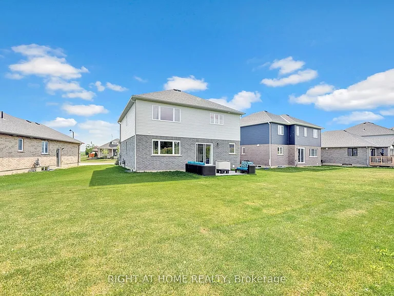 135 Stephenson Way — Photo 13