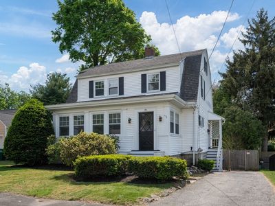 70 Highland St, Reading, MA, 01867