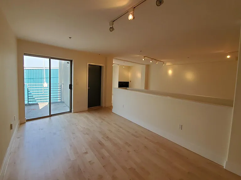 336 Harriet St #2 — Photo 8