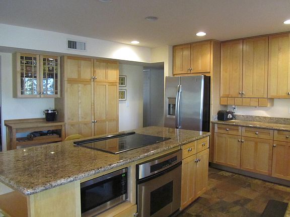 Lots of Storage & Counters