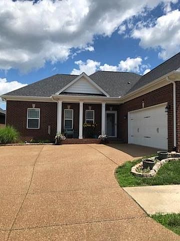 1st image of 105 Cottage Trce
